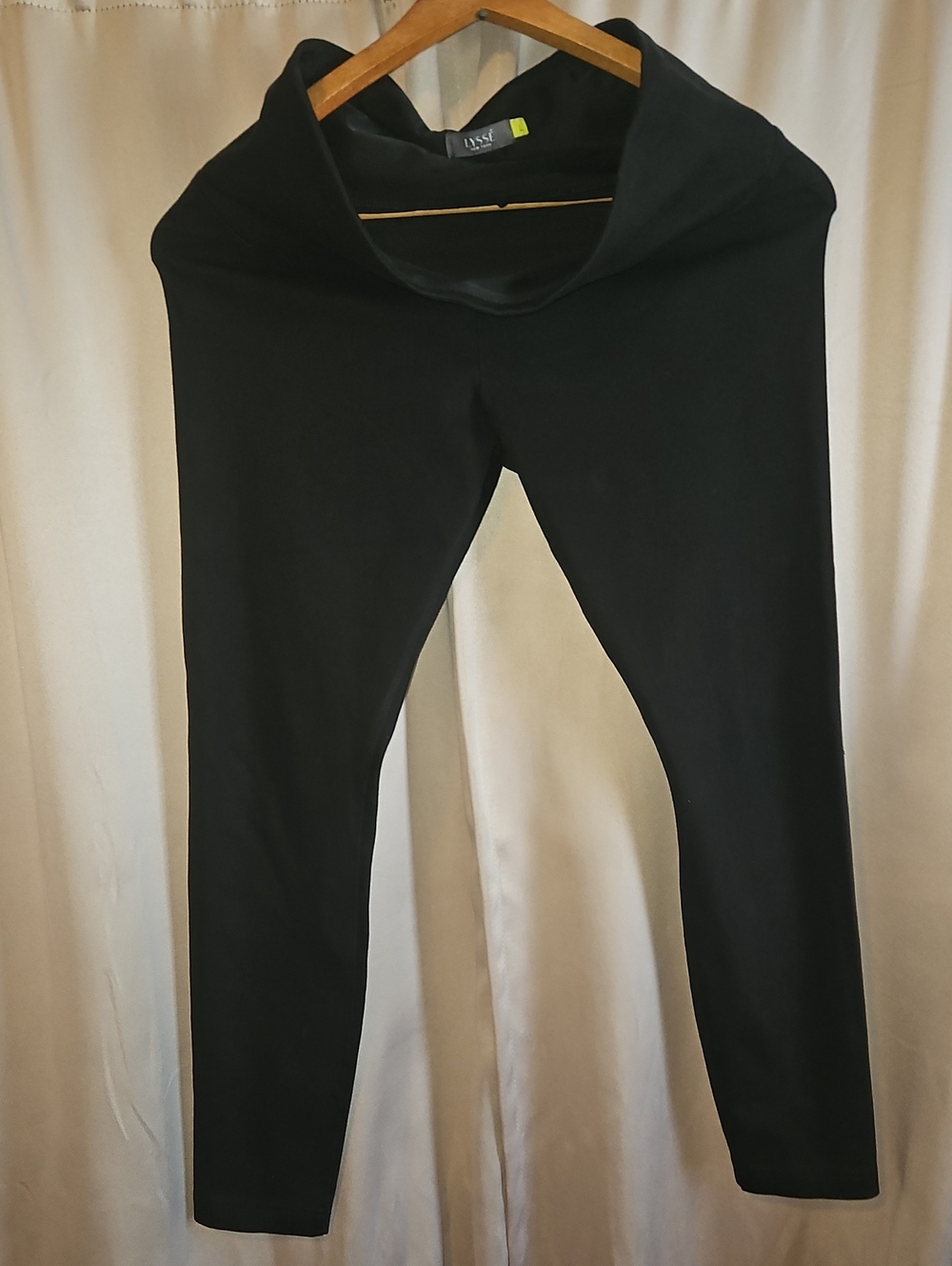 Lysse New York Black Lined Tummy Control Textures Leggings Large